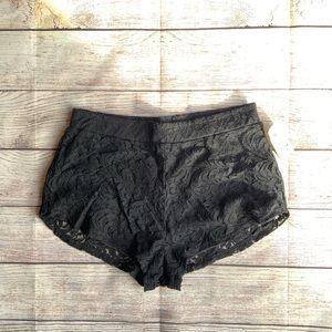 ✨SOLD✨ Ambiance Apparel Black Woven Mini Shorts Size Medium